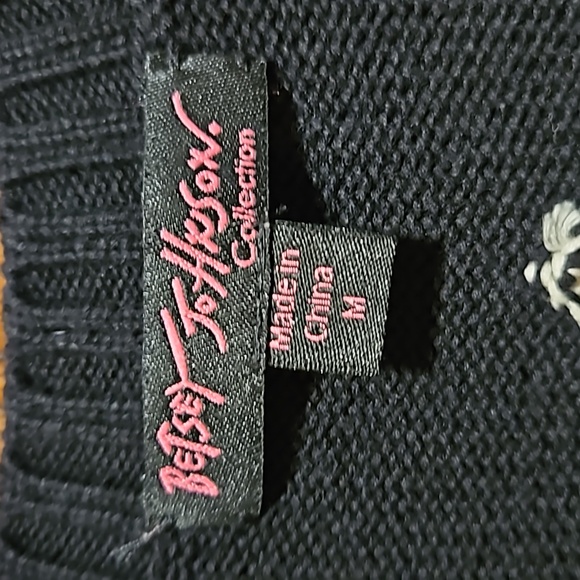 Betsey Johnson Skull Sweater Fleur-de-lis Spine Scoop Neck Sz M Black White - Picture 8 of 9
